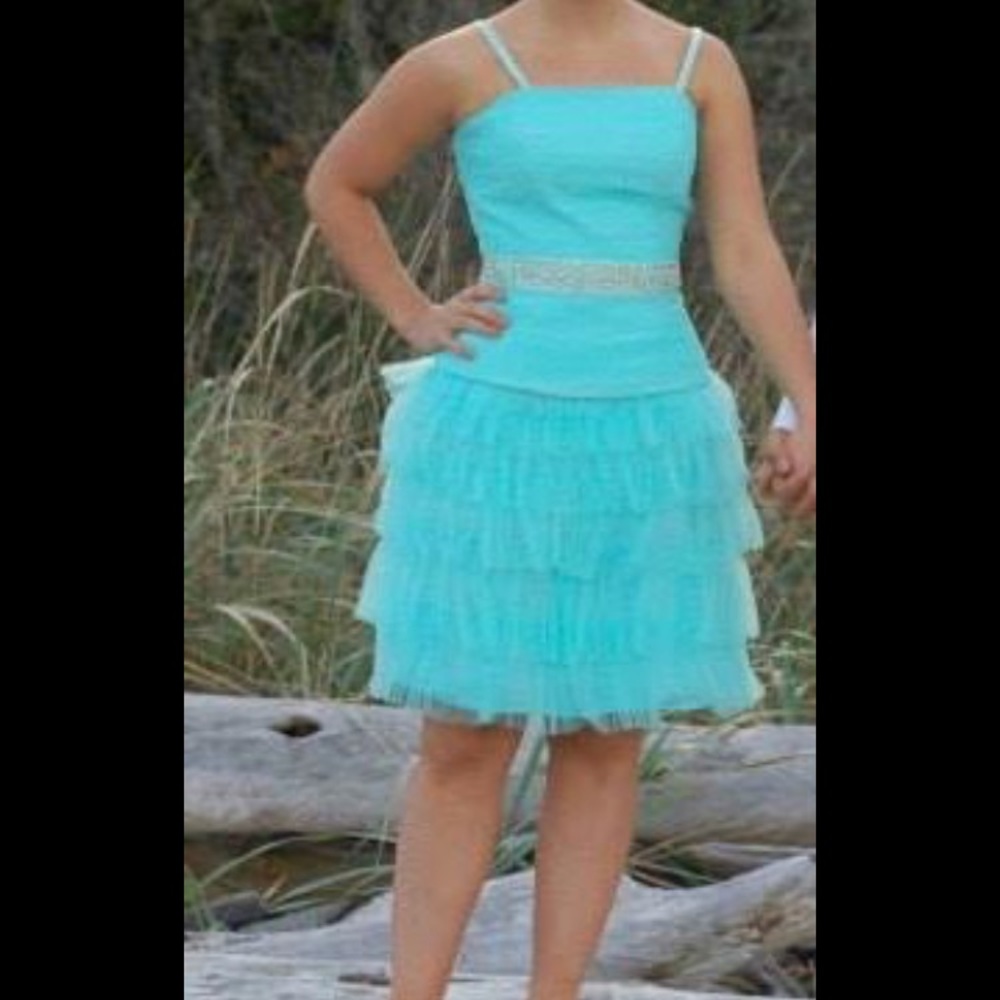Jovani Tiffany blue size 2